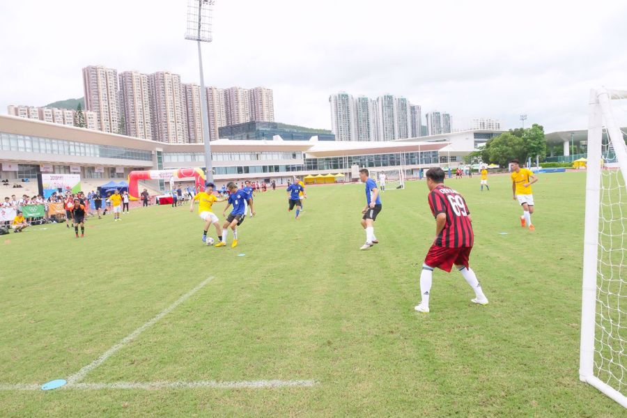 Shun Hing Football Team was invited to play football matches with staff of HKSI and players from Hong Kong Football Team.